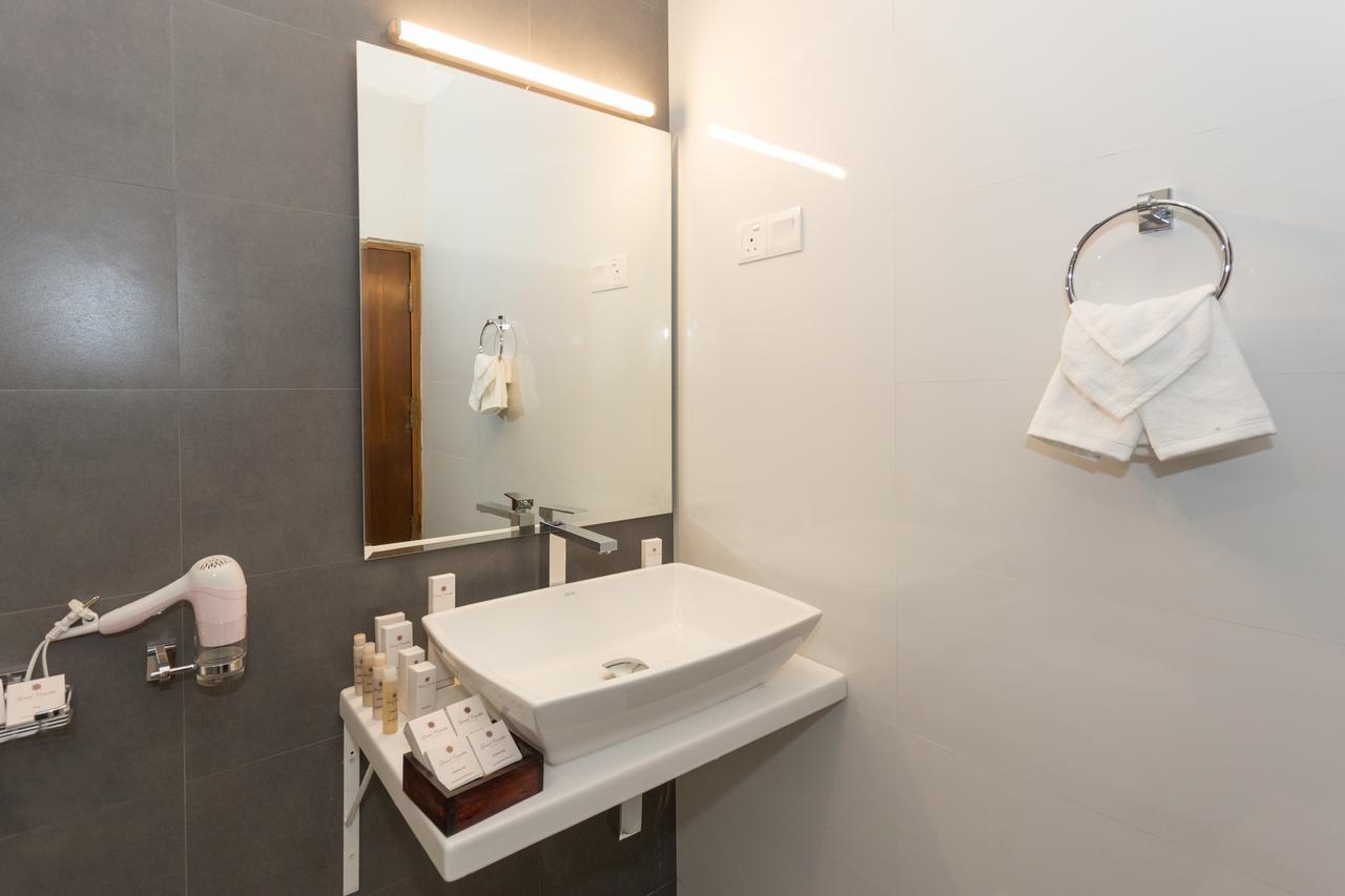 נוארה אליה Grand Camellia Hotel מראה חיצוני תמונה