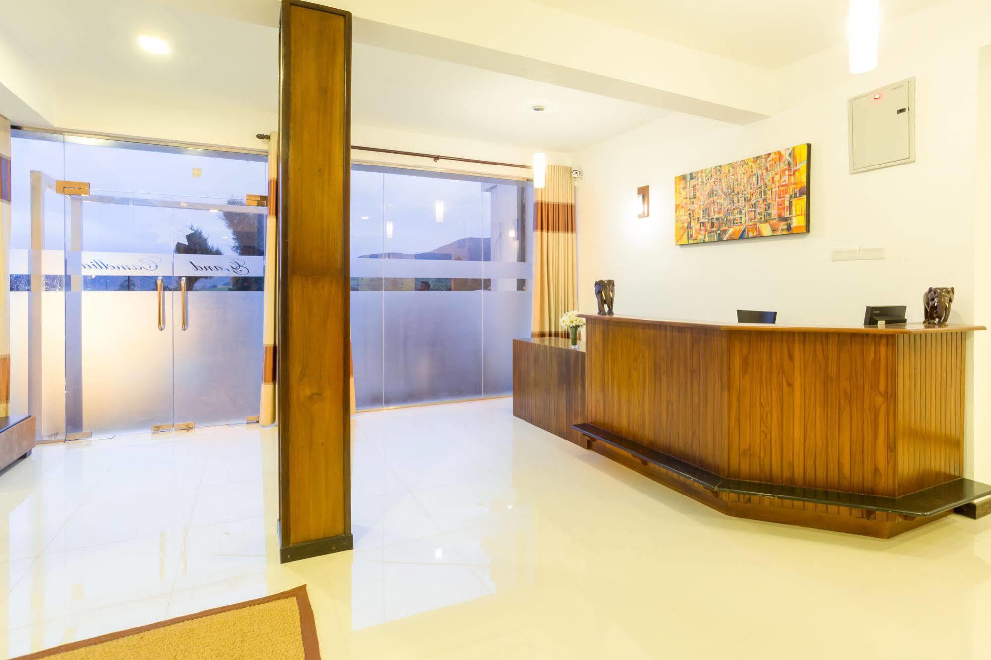 נוארה אליה Grand Camellia Hotel מראה חיצוני תמונה